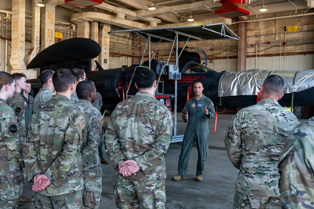 COMACC visits Team Osan
