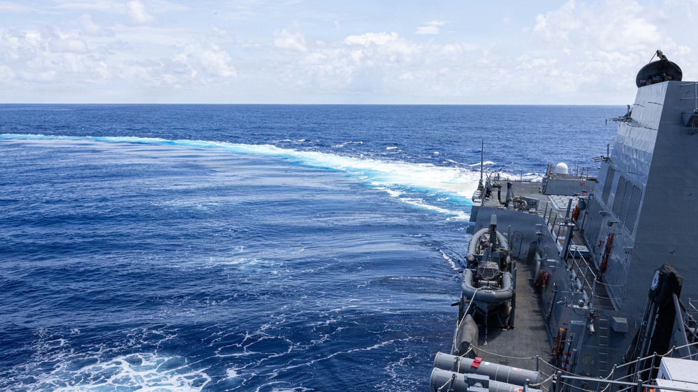 USS Mustin conducts ship handling training