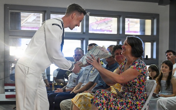 Commander, Submarine Squadron 15 holds change of command