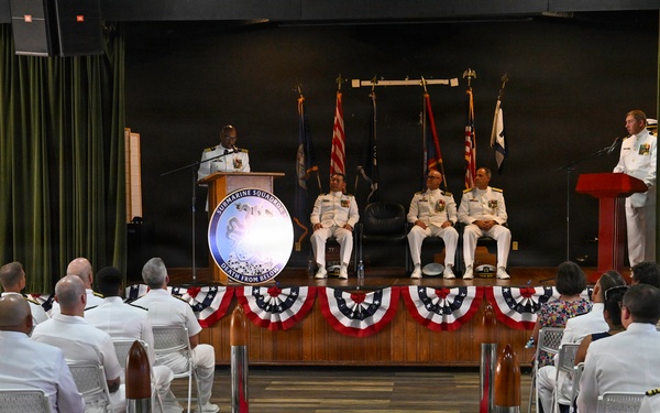 Commander, Submarine Squadron 15 holds change of command