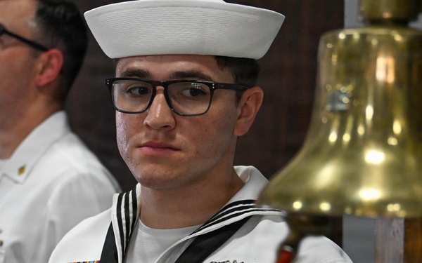 Commander, Submarine Squadron 15 holds change of command
