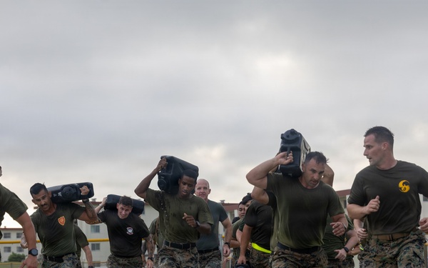 1st MAW staff noncommissioned officers participate in physical training