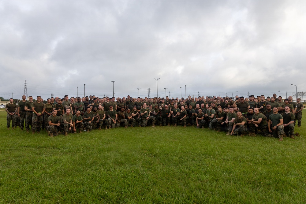1st MAW staff noncommissioned officers participate in physical training