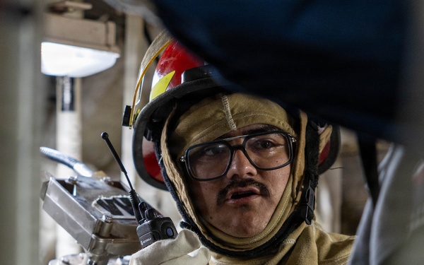 USS Mustin conducts damage control training drill