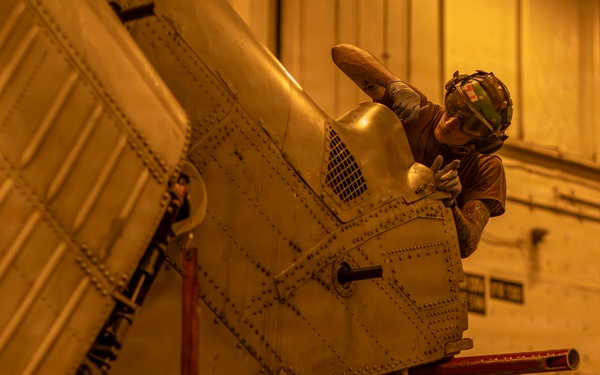 Abraham Lincoln Conducts Operations