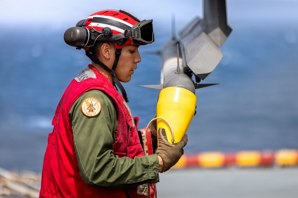 11th MEU Marines, Sailors Conduct Flight Operations Aboard USS Boxer
