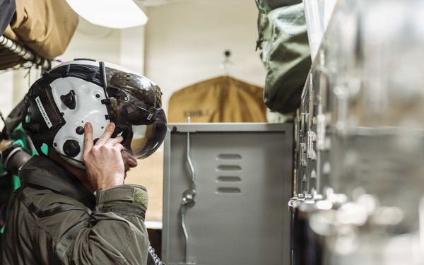 11th MEU Marines, Sailors Conduct Flight Operations Aboard USS Boxer