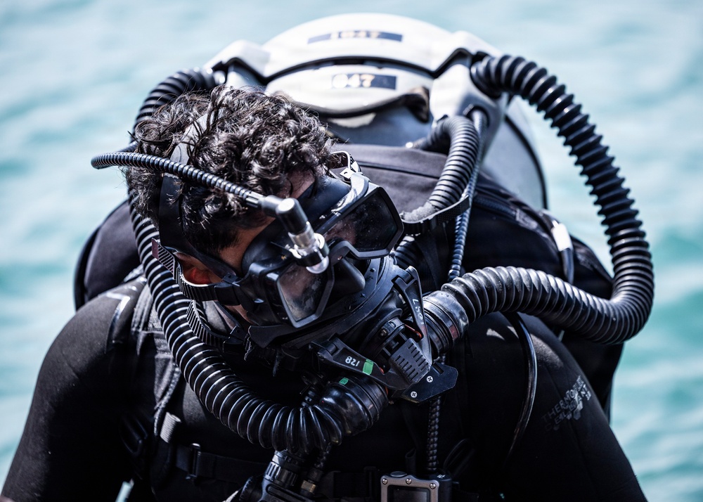 Dive Operations during Sea Breeze 26