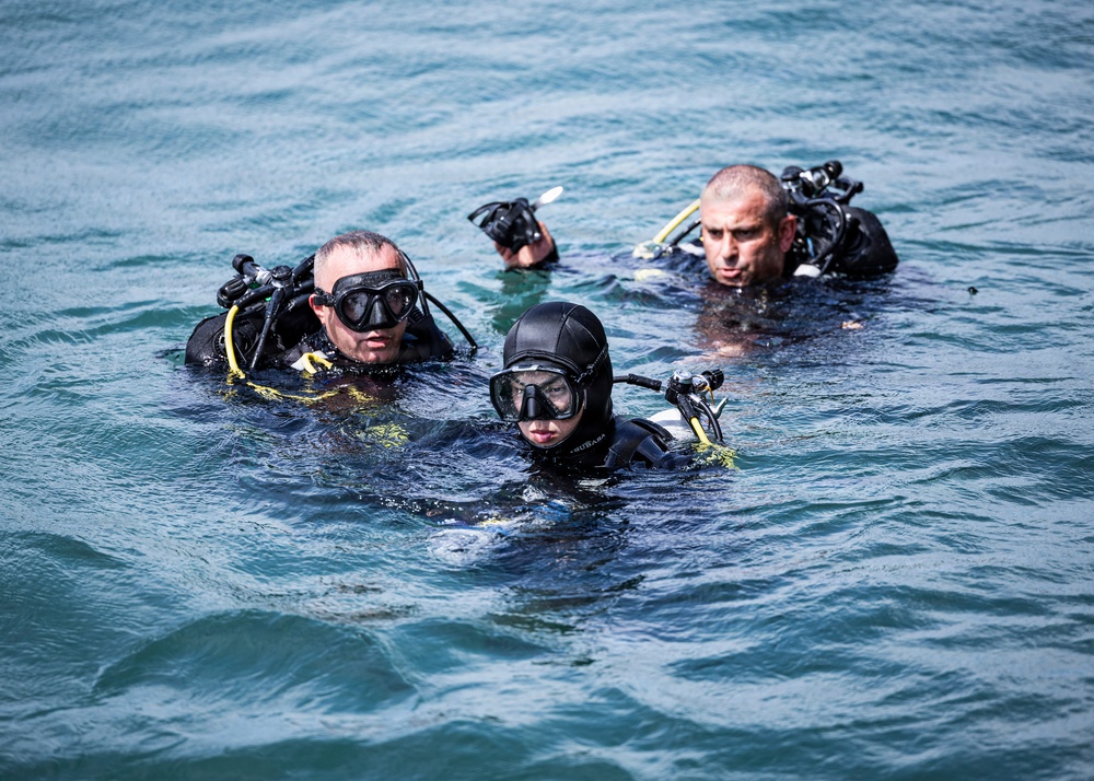 Dive Operations during Sea Breeze 26
