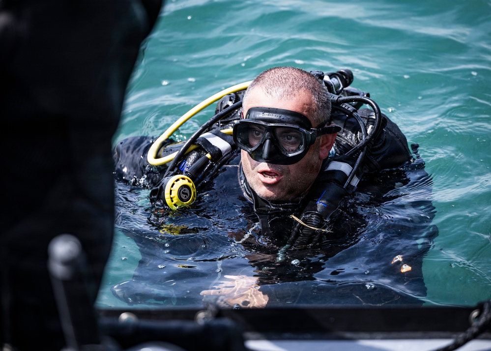 Dive Operations during Sea Breeze 26