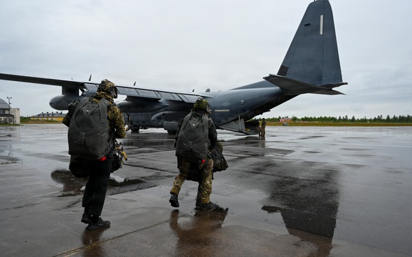 Strengthening the Alliance: 352nd SOW Conducts Bilateral Training with Finnish SOF