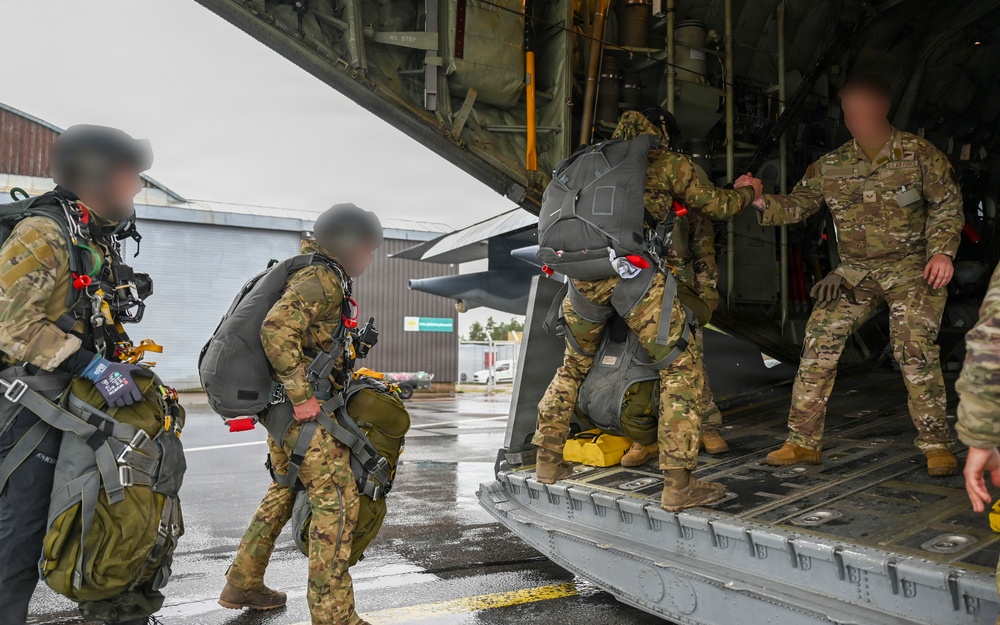Strengthening the Alliance: 352nd SOW Conducts Bilateral Training with Finnish SOF