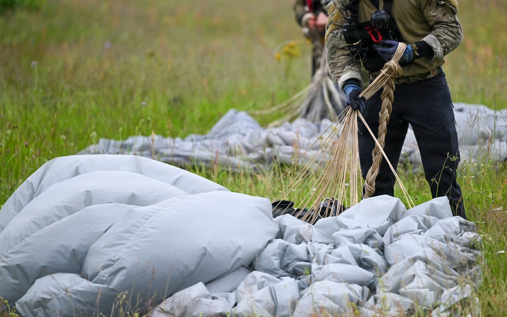 Strengthening the Alliance: 352nd SOW Conducts Bilateral Training with Finnish SOF