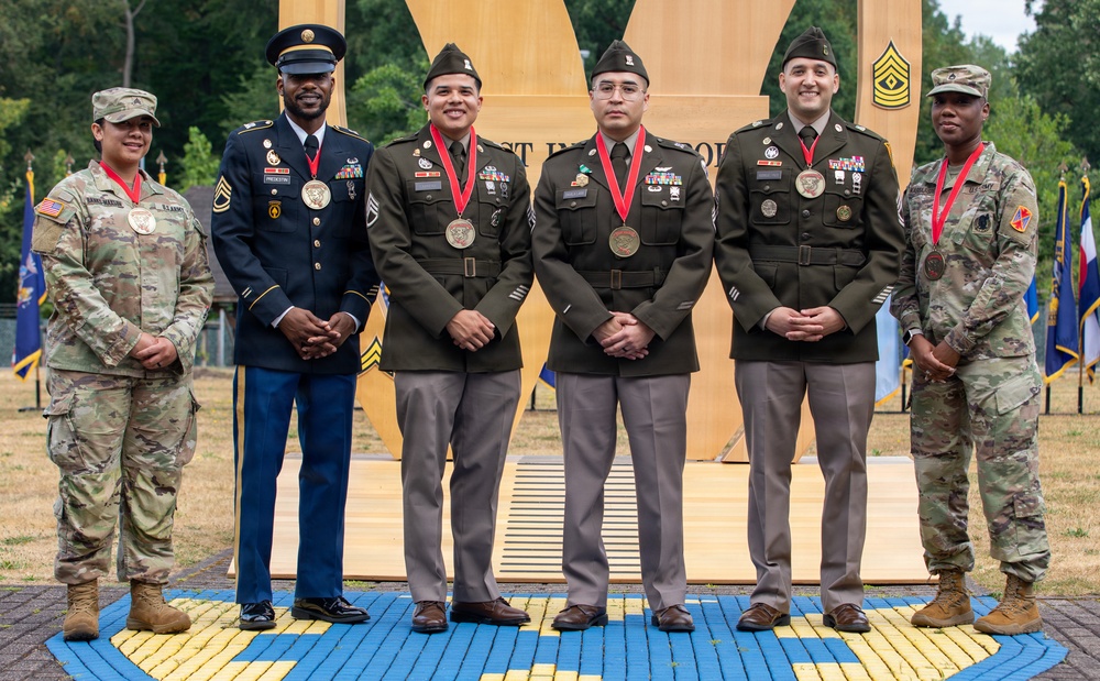 Rheinland-Pfalz Sergeant Morales Club Inducts 21st TSC Soldiers