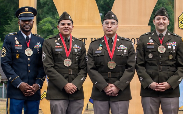 Rheinland-Pfalz Sergeant Morales Club Inducts 21st TSC Soldiers