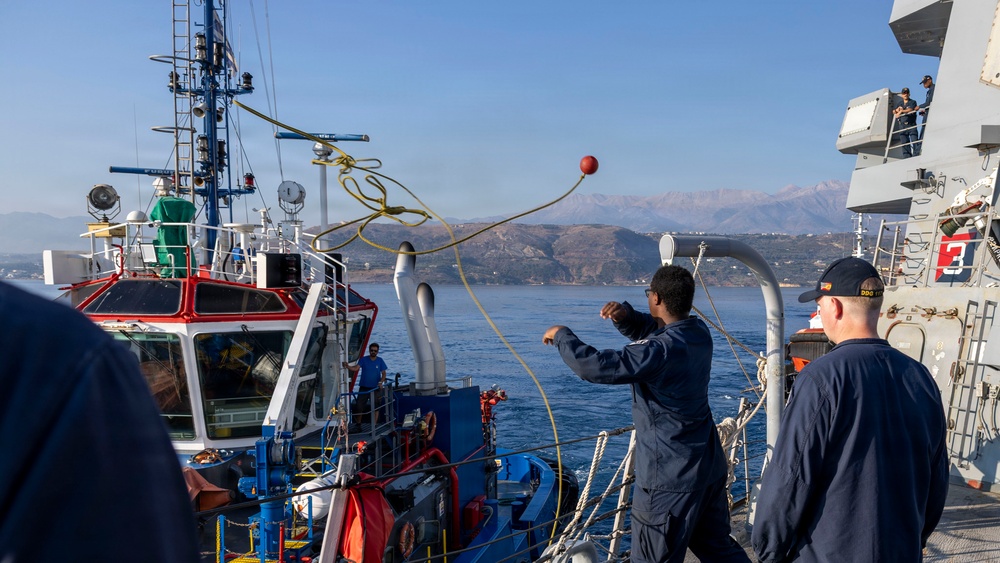 DDG 117 Pulls Into Souda Bay