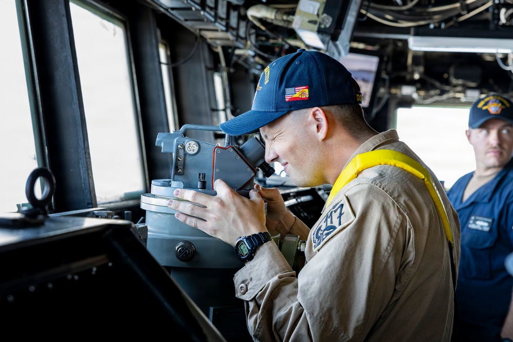 DDG 117 Pulls Out Of Souda Bay