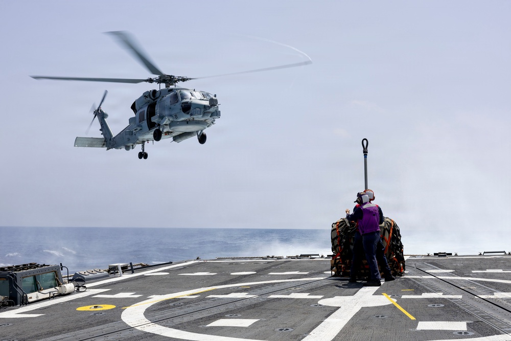 DDG 117 Conducts HIFR &amp; VERTREPS