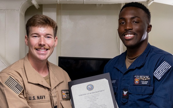 DDG 117 Holds A Reenlistment