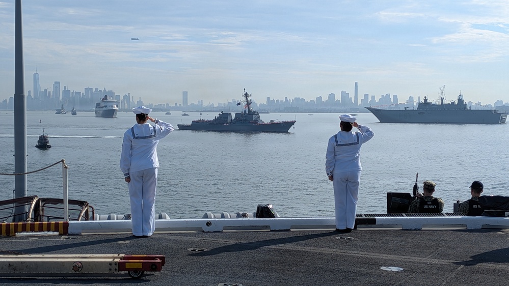 INR250 - Nimitz Sailors Man the Rails