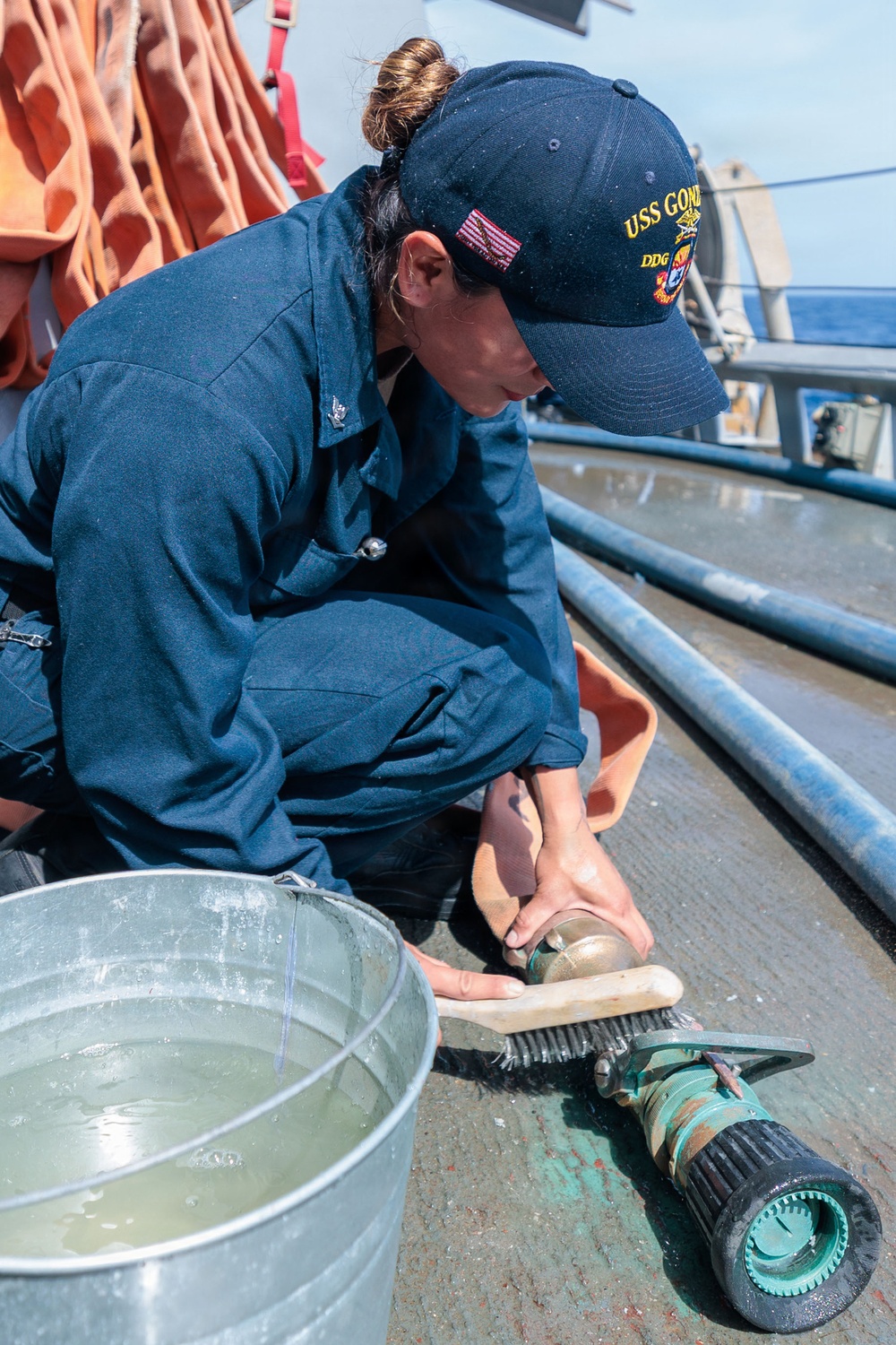 USS Gonzalez conducts Fresh Water Wash Down