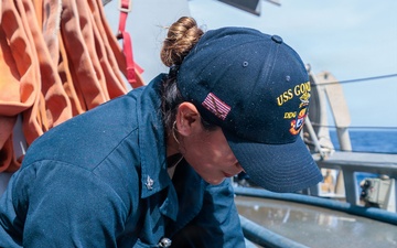 USS Gonzalez conducts Fresh Water Wash Down