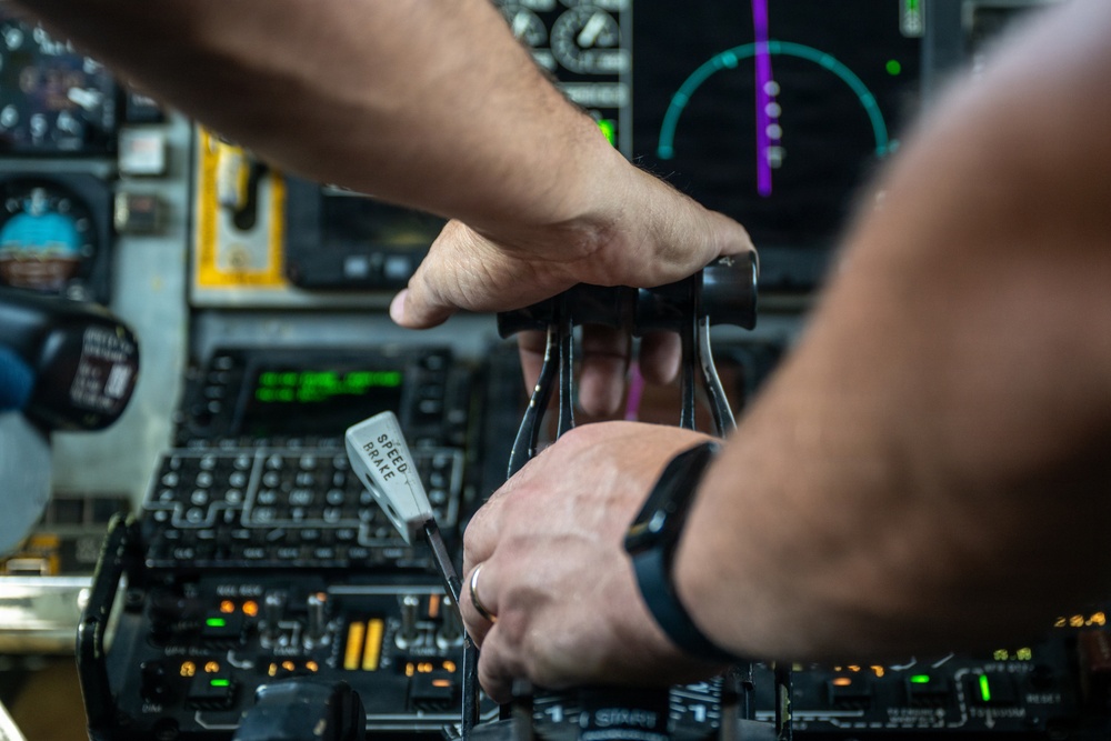 KC-135 refuels F-35Cs providing joint support