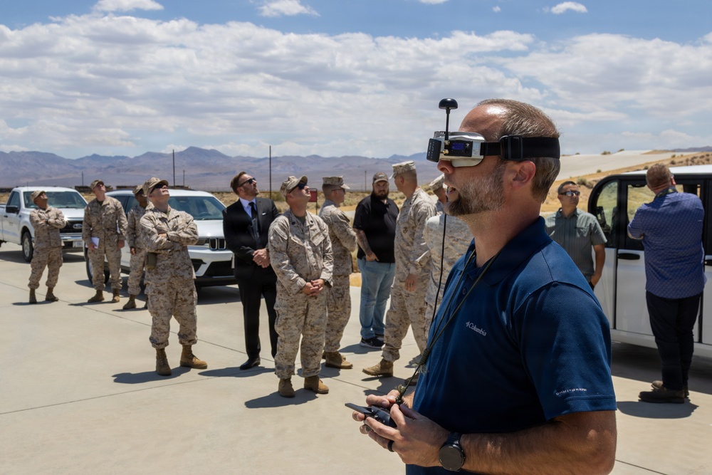 Major General Mark Clingan, commanding general MCLB Yermo Annex visit