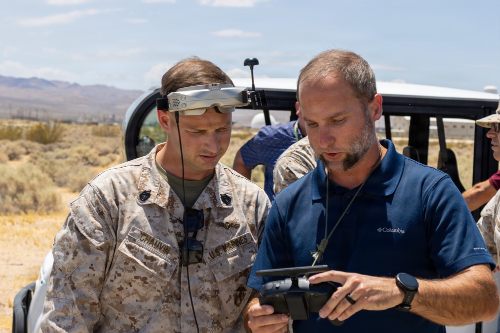 Major General Mark Clingan, commanding general MCLB Yermo Annex visit