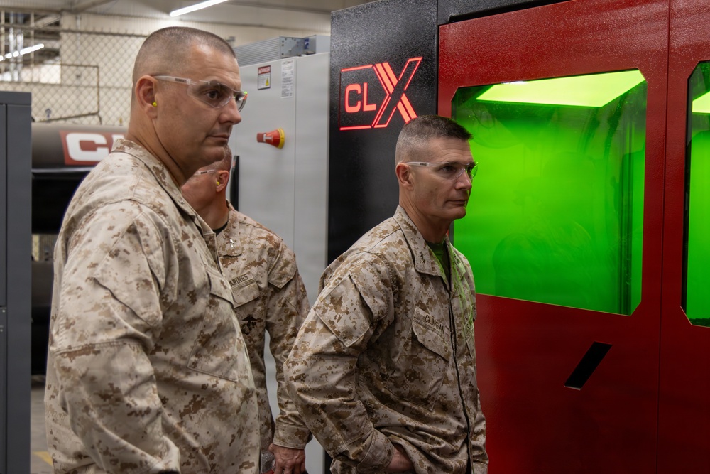 Major General Mark Clingan, commanding general visit