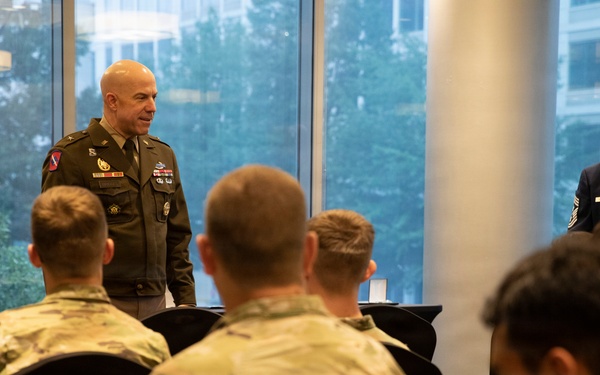 Arkansas National Guard Adjutant General awards JTF-DC Guardsmen