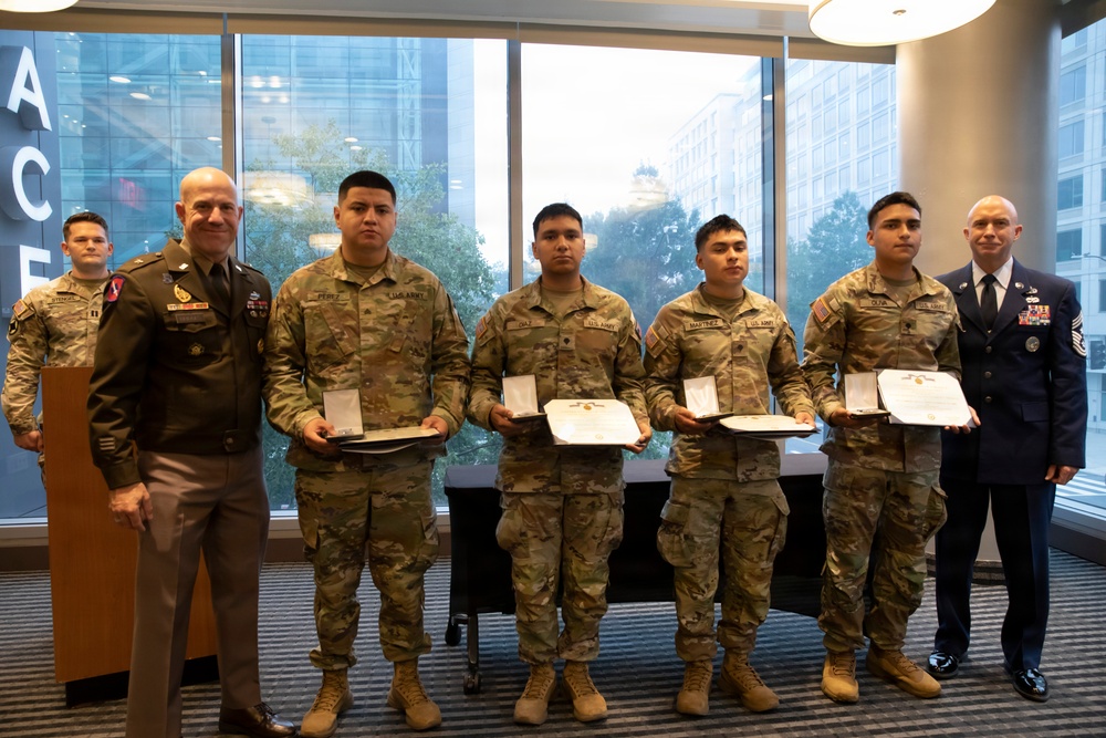 Arkansas National Guard Adjutant General awards JTF-DC Guardsmen