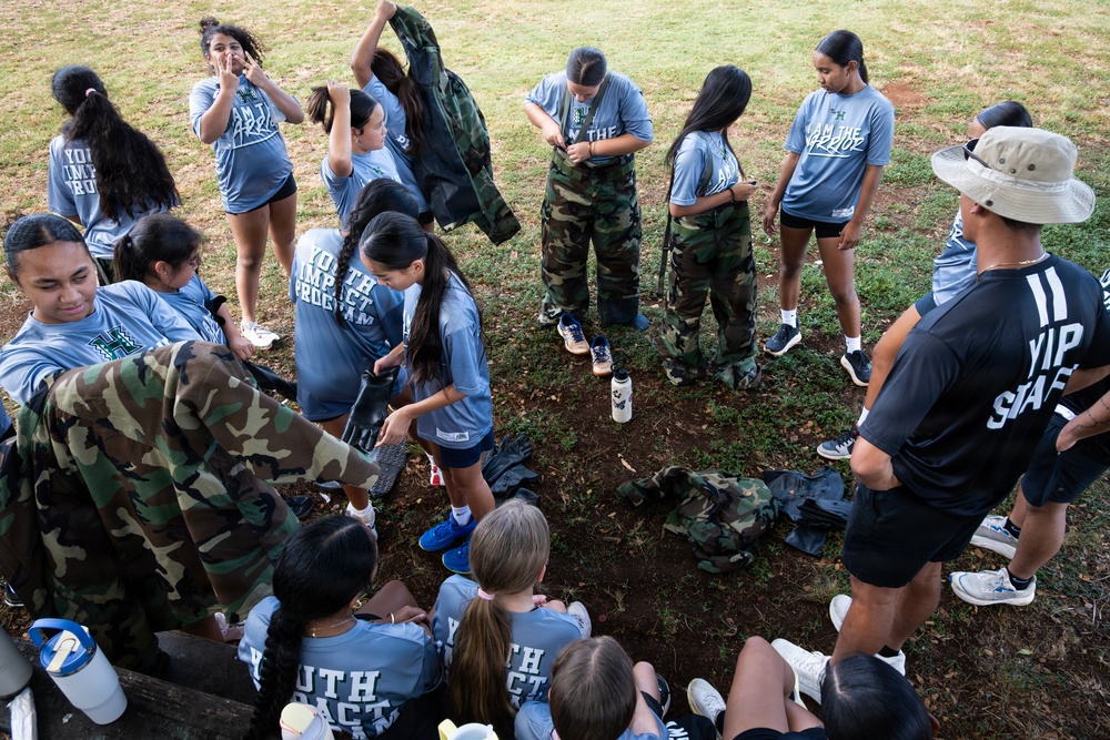 94th Army Air and Missile Defense Command Soldiers conduct Army Day for Youth Impact Program kids