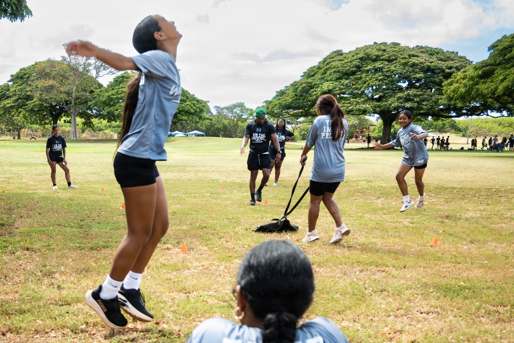 94th Army Air and Missile Defense Command Soldiers conduct Army Day for Youth Impact Program kids