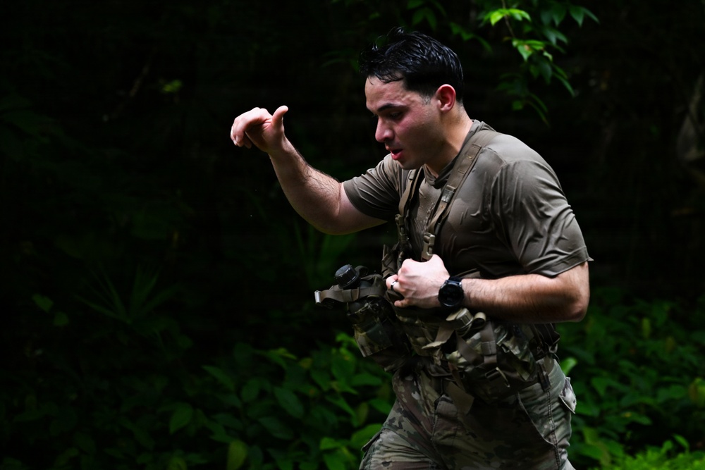 Joint Task Force-Bravo participates in JOTC-P Jungle 5K and Combat Water Survival Assessment