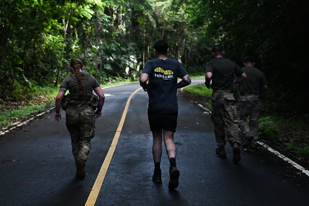 Joint Task Force-Bravo participates in JOTC-P Jungle 5K and Combat Water Survival Assessment