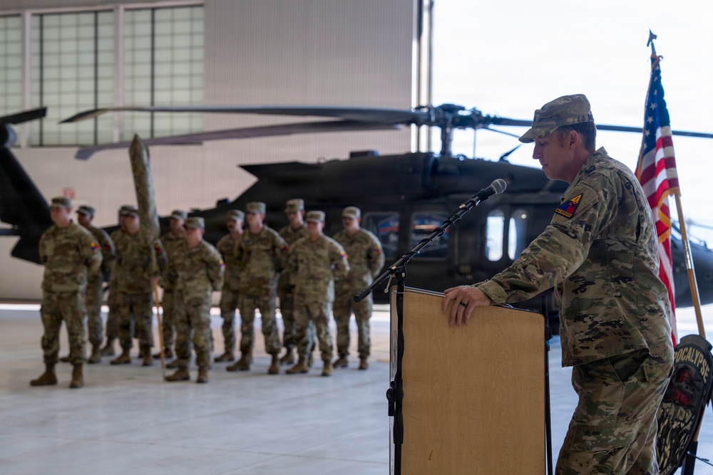 3-501st AHB-M, 1st AD CAB, furls bravo company's colors