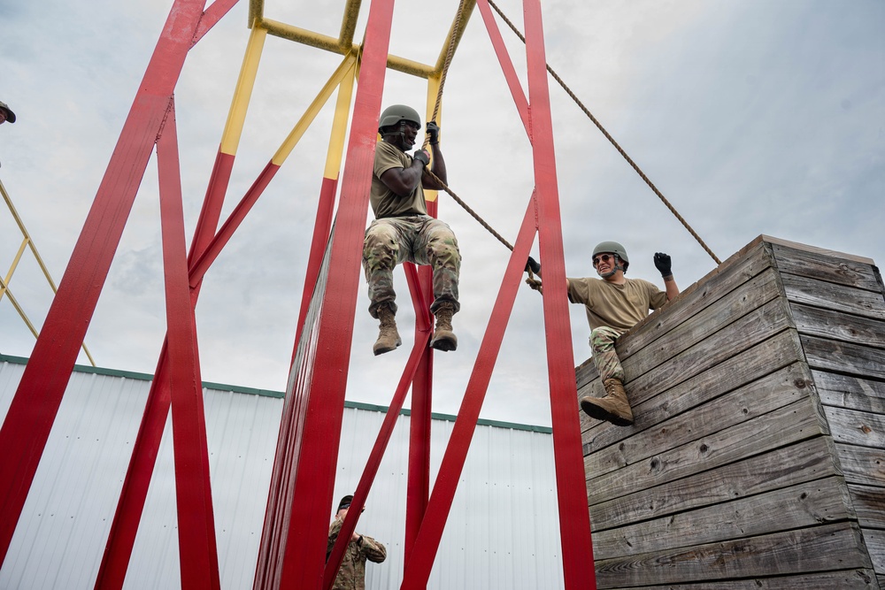 436th CES Airmen complete the confidence course