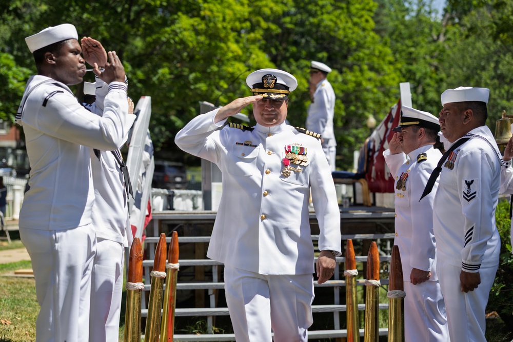 PNSY Hosts SUBMEPP Change of Command