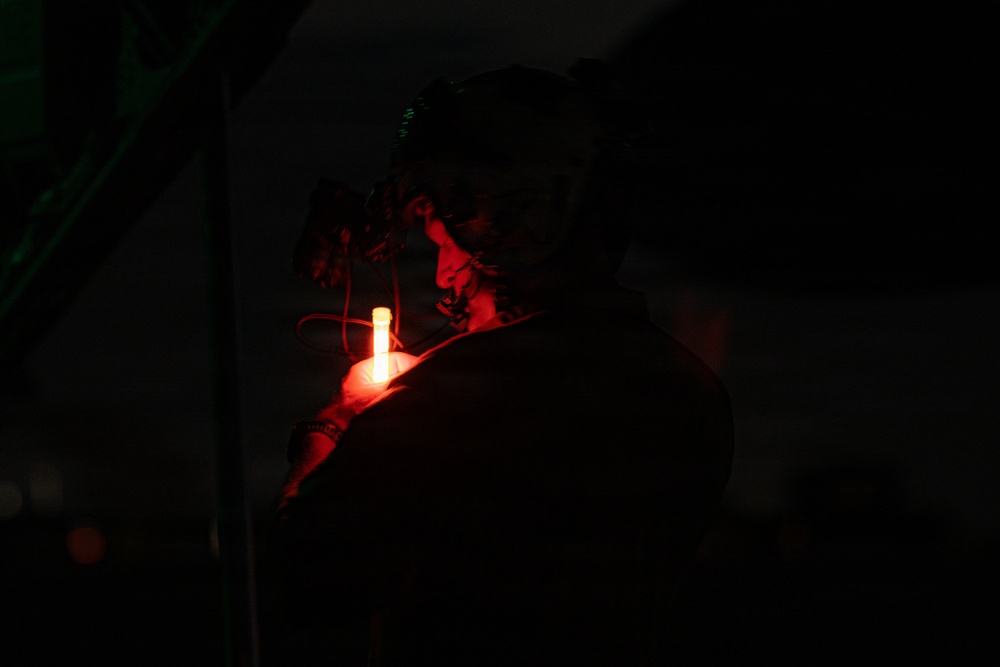 VMGR-252 conducts aviation-delivered ground refueling training