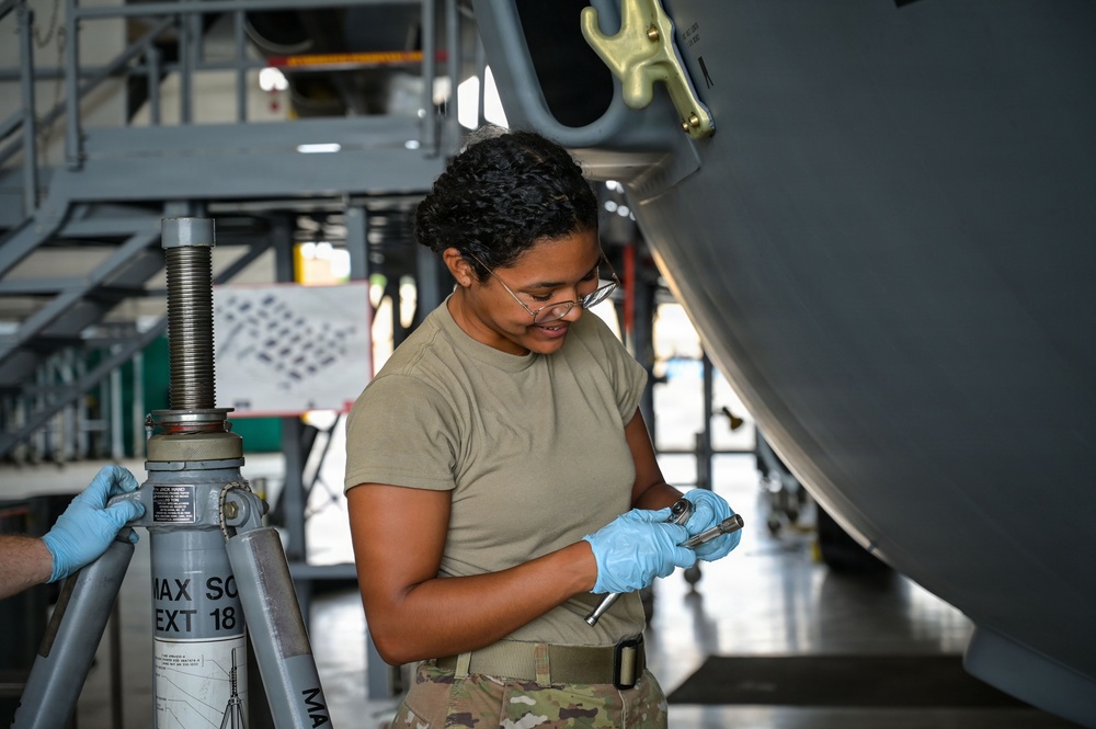 165th Airlift Wing crew chiefs validate newly delivered C-130J Super Hercules during acceptance inspection