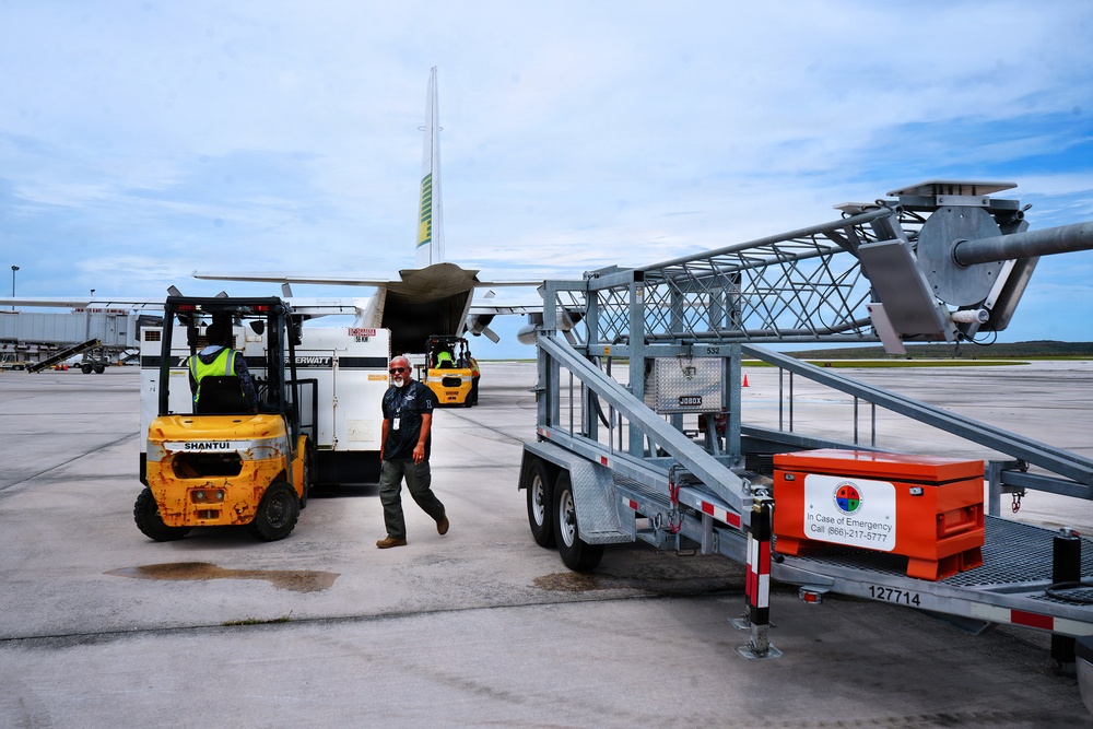 Mobile Communications Tower Delivered to Rota