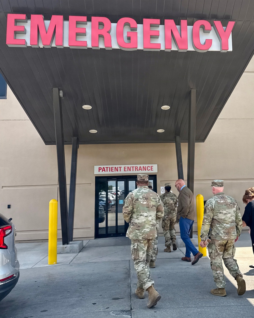 Munson Leaders Strengthen Coordination with TRICARE Network Partner