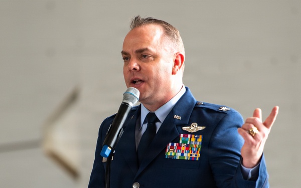 189th Maintenance Group Conducts Change of Command