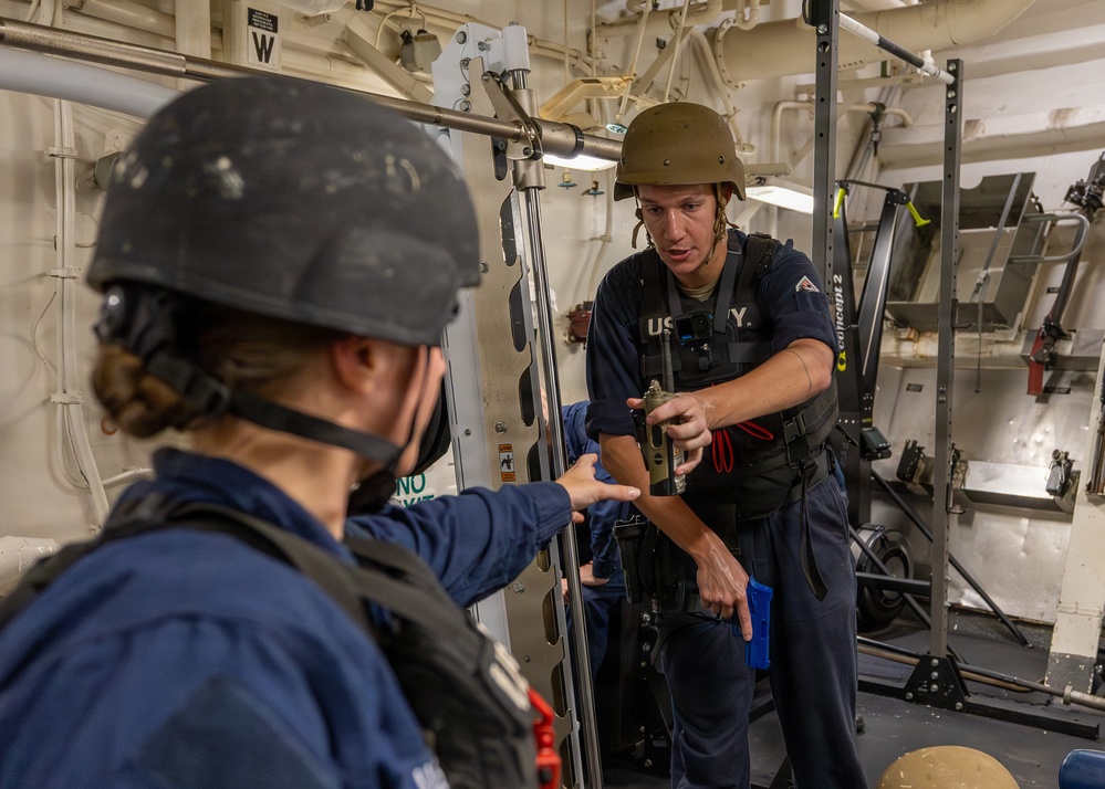 USS Ross DDG71 Conducts ATTT Drills