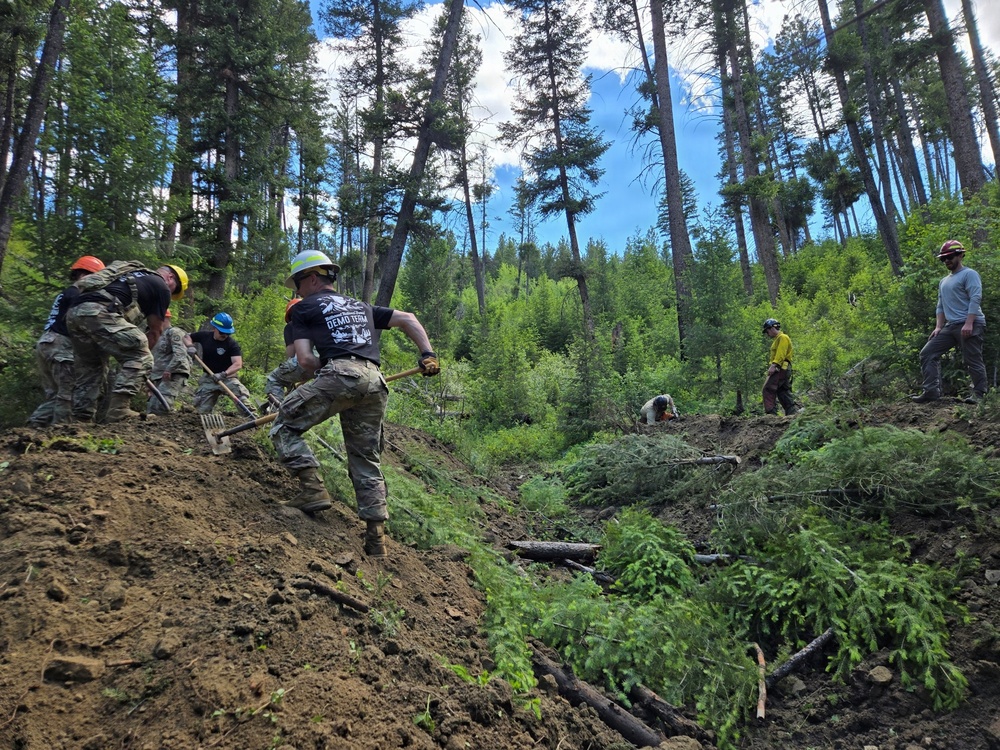 Wisconsin Soldiers conduct explosive demolition training in Bitterroot National Forest
