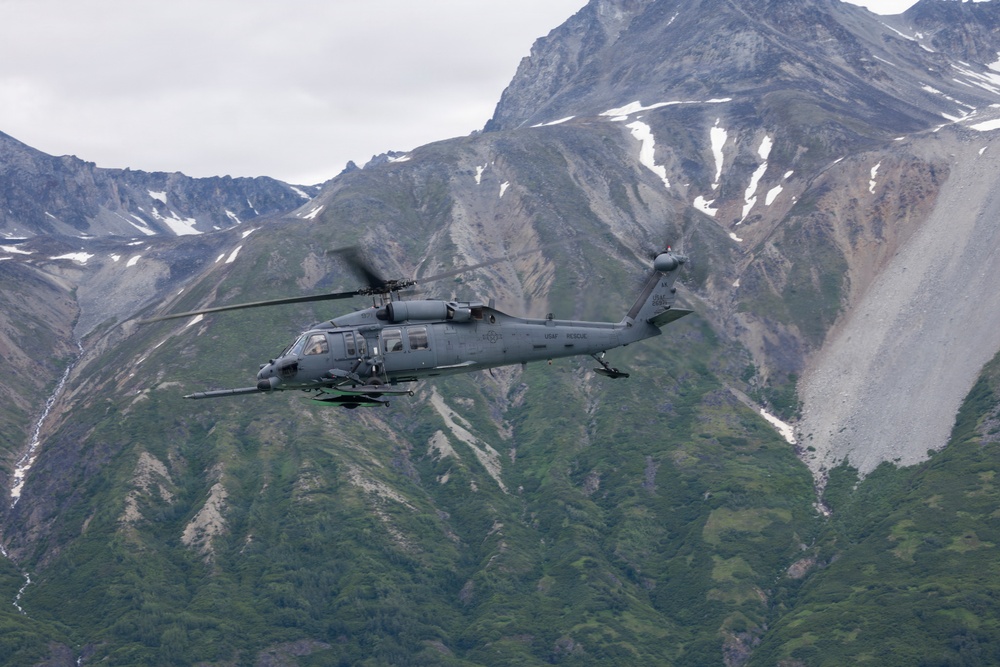 The AKANG’s 176th Wing bids farewell to the HH-60G Pave Hawk