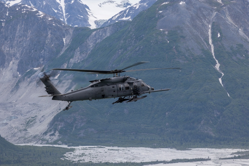 The AKANG’s 176th Wing bids farewell to the HH-60G Pave Hawk