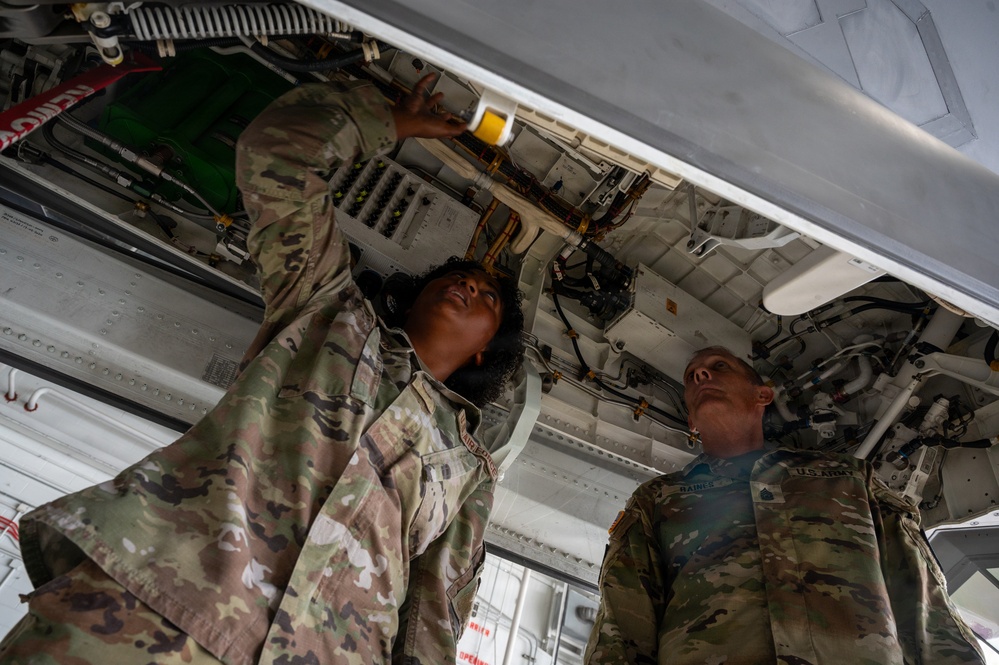 SEA Raines visits CONR-1AF (AFNORTH and AFSPACE)