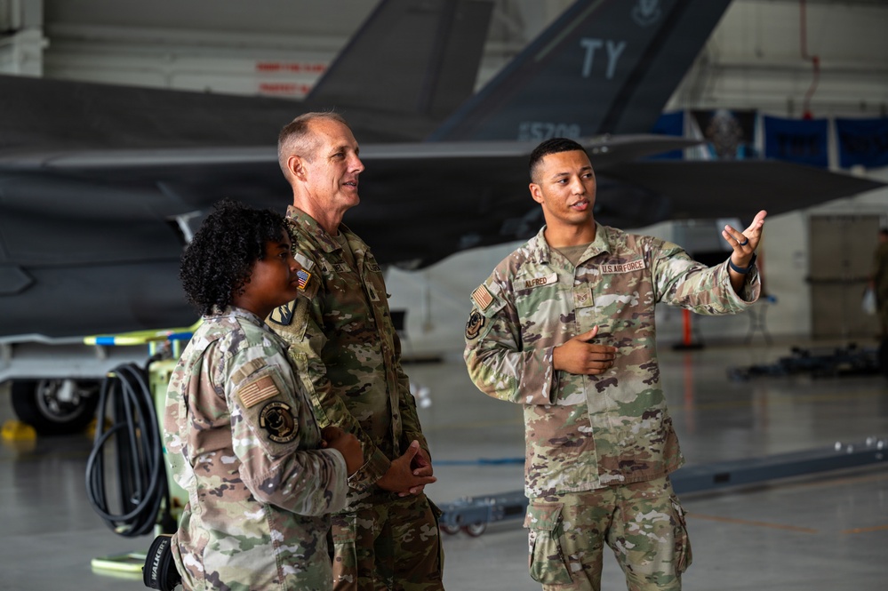 SEA Raines visits CONR-1AF (AFNORTH and AFSPACE)